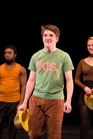KIN_CHORUS_LINE_MONDAY_040
