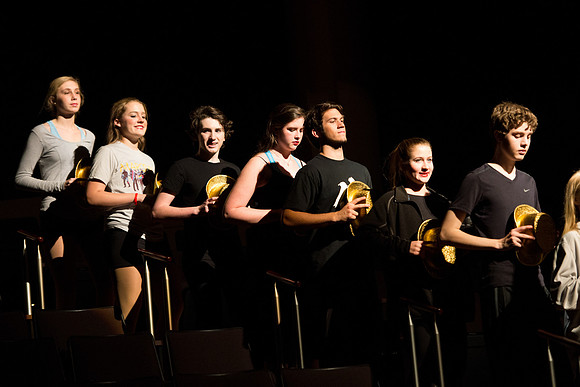 KIN_CHORUS_LINE_MONDAY_032