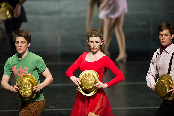 KIN_A_CHORUS_LINE_SUNDAY_387
