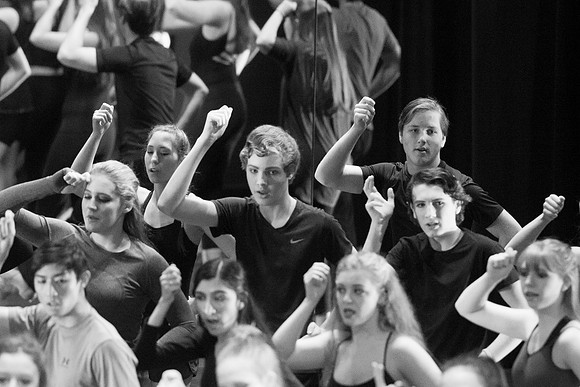 KIN_A_CHORUS_LINE_SUNDAY_135