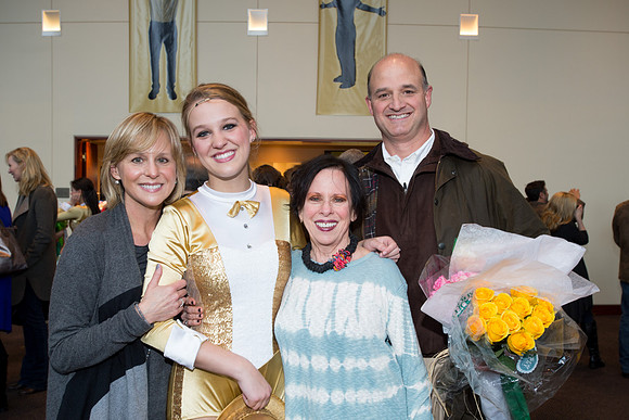 KIN_A_CHORUS_LINE_SUNDAY_522