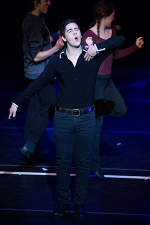KIN_A_CHORUS_LINE_SUNDAY_332
