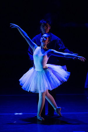 KIN_A_CHORUS_LINE_SUNDAY_299