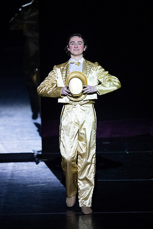 KIN_A_CHORUS_LINE_SUNDAY_408