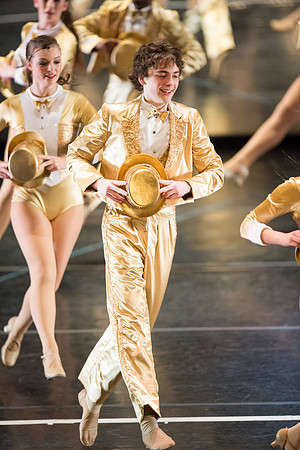 KIN_A_CHORUS_LINE_SUNDAY_454