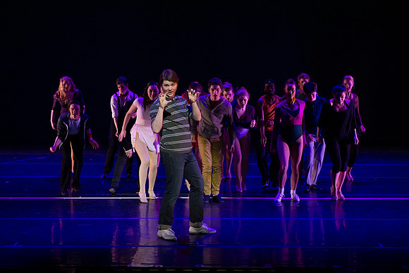KIN_CHORUS_LINE_TUESDAY_672
