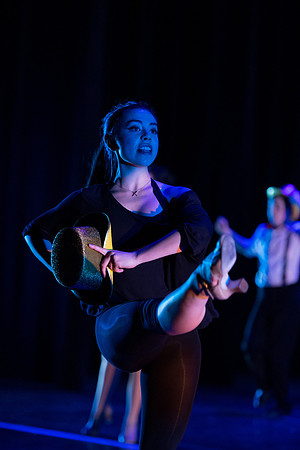 KIN_CHORUS_LINE_TUESDAY_357