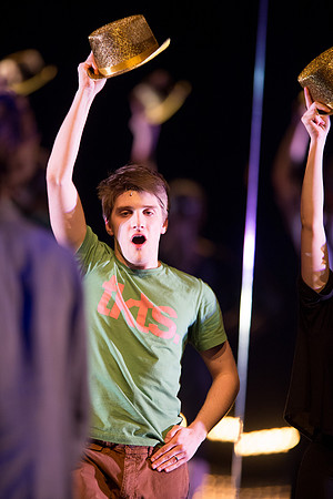 KIN_CHORUS_LINE_TUESDAY_623
