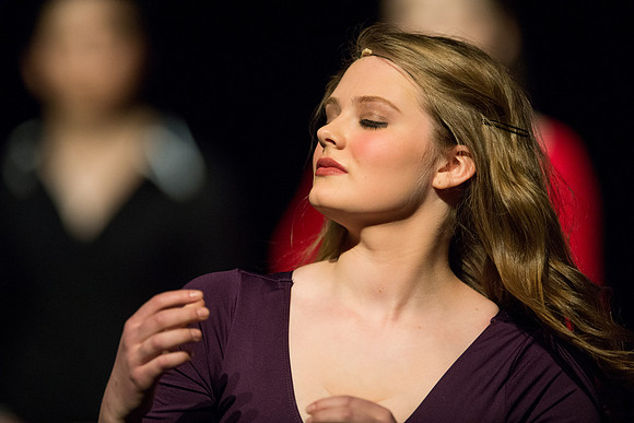 KIN_CHORUS_LINE_TUESDAY_511