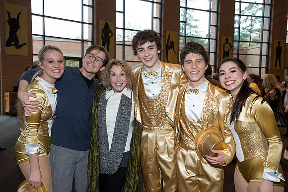 KIN_A_CHORUS_LINE_SUNDAY_525
