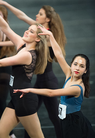 KIN_A_CHORUS_LINE_SUNDAY_210