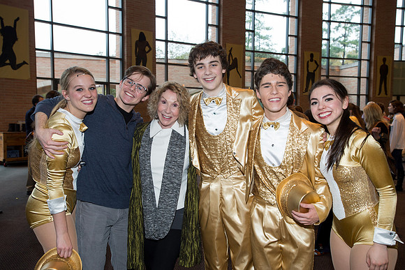 KIN_A_CHORUS_LINE_SUNDAY_526