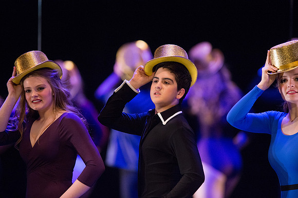 KIN_CHORUS_LINE_TUESDAY_607