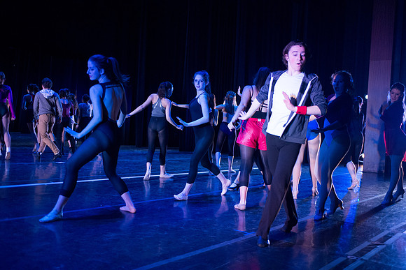 KIN_CHORUS_LINE_TUESDAY_093