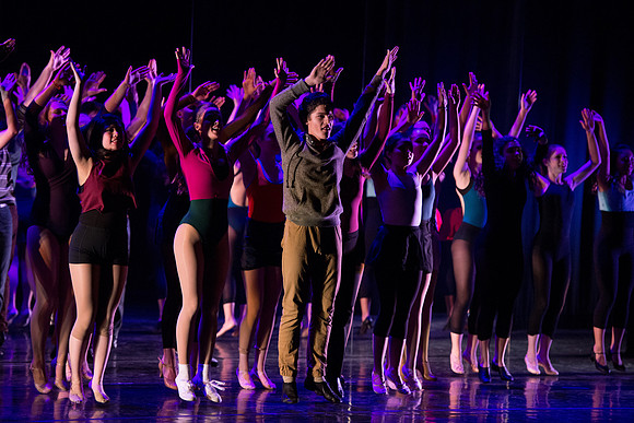 KIN_CHORUS_LINE_TUESDAY_300