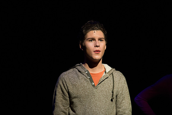 KIN_CHORUS_LINE_TUESDAY_460