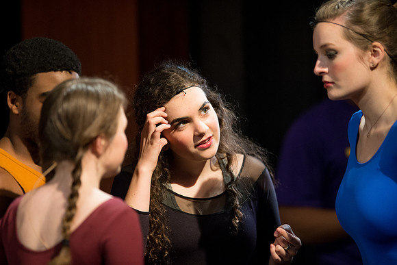 KIN_CHORUS_LINE_TUESDAY_397