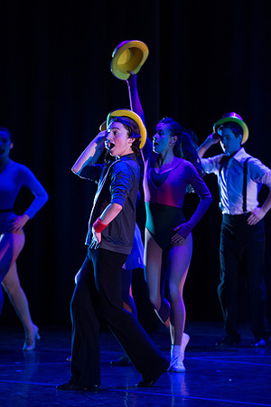 KIN_CHORUS_LINE_TUESDAY_364