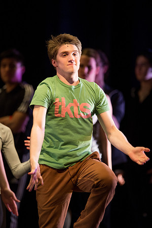 KIN_CHORUS_LINE_TUESDAY_428