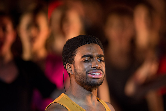 KIN_CHORUS_LINE_TUESDAY_577