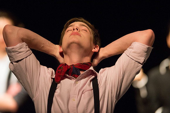 KIN_CHORUS_LINE_TUESDAY_498