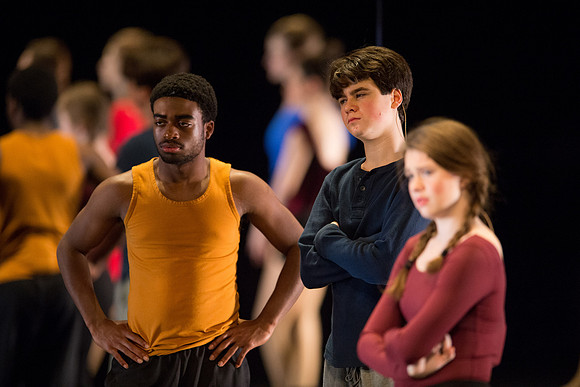 KIN_CHORUS_LINE_TUESDAY_642