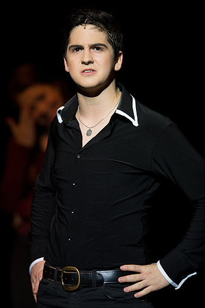 KIN_CHORUS_LINE_TUESDAY_571