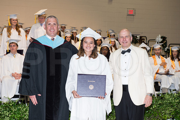 KIN_GRADUATION_2015_1119