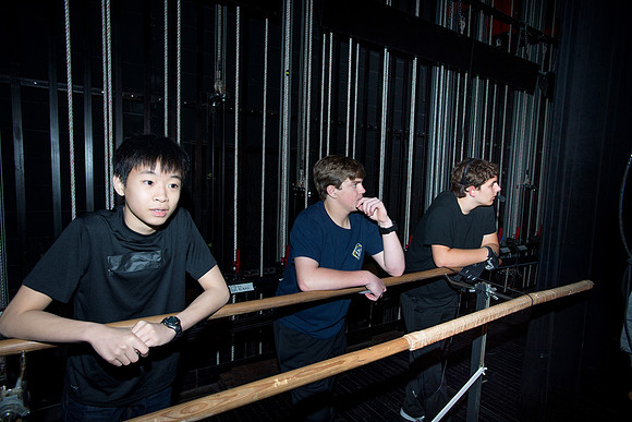 KIN_CHORUS_LINE_FRIDAY_004