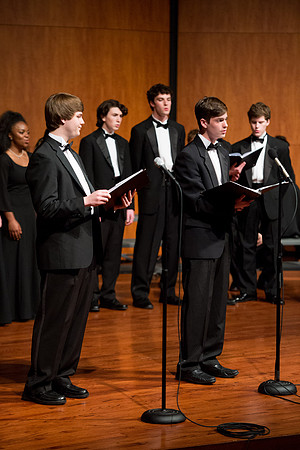 KIN_CHOIR_AND_ENCORE_SPRING_2015_073
