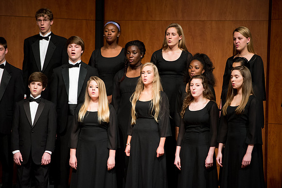 KIN_CHOIR_AND_ENCORE_SPRING_2015_017