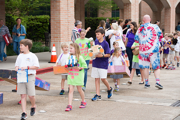 KIN_ART_CAR_PARADE_2015_024