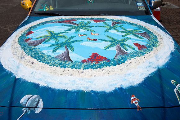 KIN_ART_CAR_PARADE_2015_008