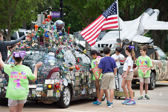 KIN_ART_CAR_PARADE_2015_074