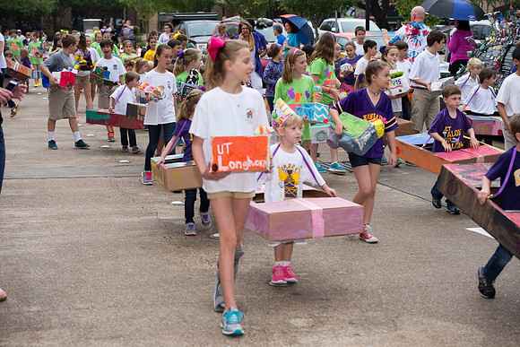 KIN_ART_CAR_PARADE_2015_022