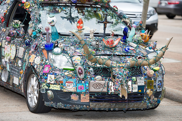 KIN_ART_CAR_PARADE_2015_001