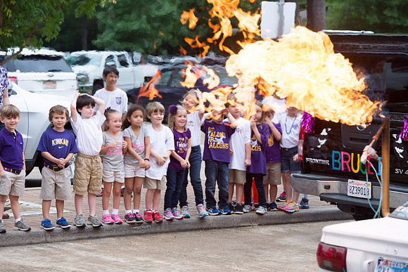 KIN_ART_CAR_PARADE_2015_068
