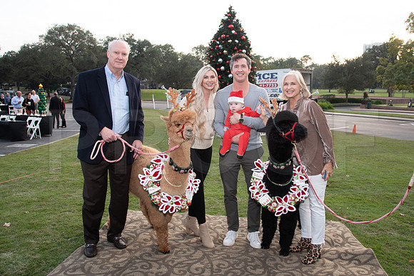 HCC_2022_SANTA_PARTY_ACTIVITIES_092