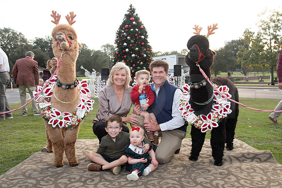 HCC_2022_SANTA_PARTY_ACTIVITIES_085
