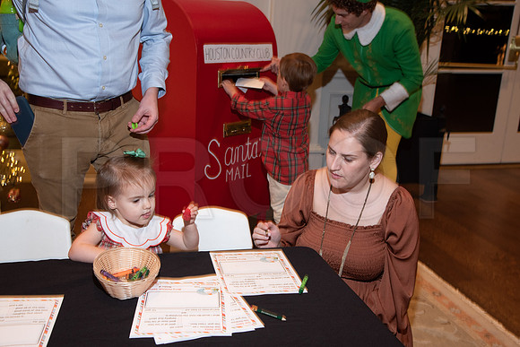 HCC_2022_SANTA_PARTY_ACTIVITIES_256
