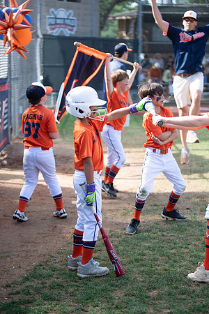 POLL_CAVALIERS_PLAYOFF_VS_LONGHORNS_017